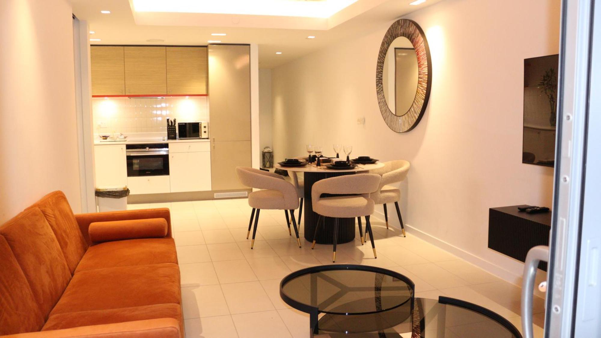 Luxury 1 Bedroom Apartment In Лондон Экстерьер фото
